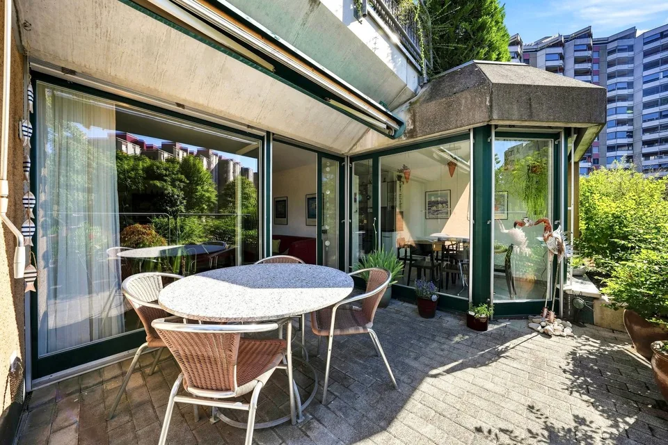 Abitare moderno con terrazza soleggiata – foto 11 di 12