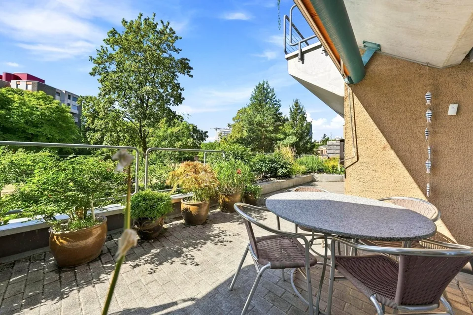 Abitare moderno con terrazza soleggiata – foto 12 di 12