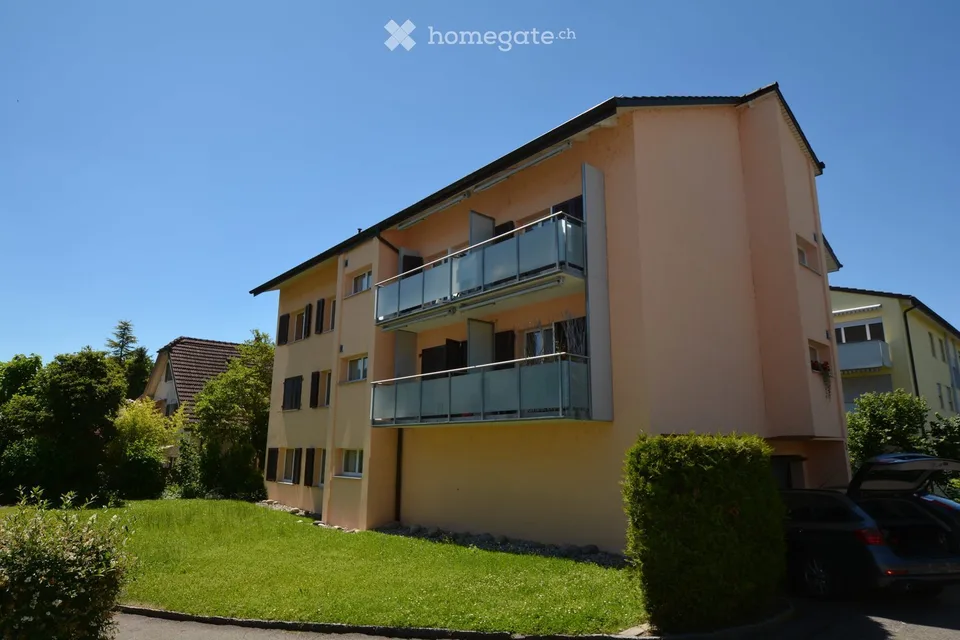 Schöne 3.5 Zimmer-Wohnung in Brugg, 1. Stock, mit Geschirrspüler