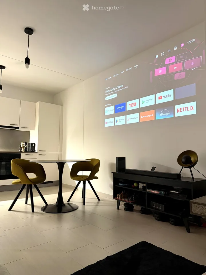 Furnished 2.5-room apartment with balcony, sublet for 3 months, Lugano
