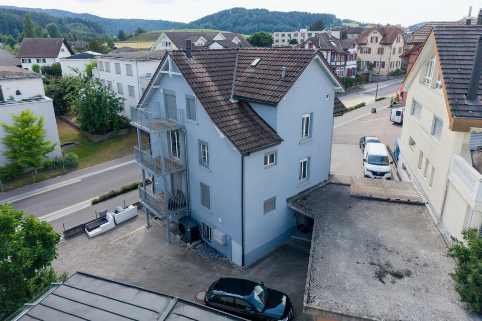 Investimento di capitali attraente - casa multifamiliare completamente affittata