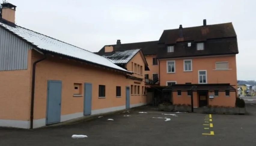 Edificio residenziale con 9 unità e potenziale di costruzione W4