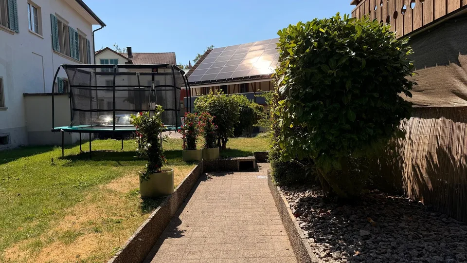 Apartment building with 8 units for sale in Fahrwangen