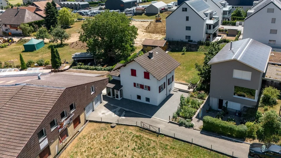 4.5-Zimmer-Einfamilienhaus mit Doppelgarage in Oberbipp kaufen