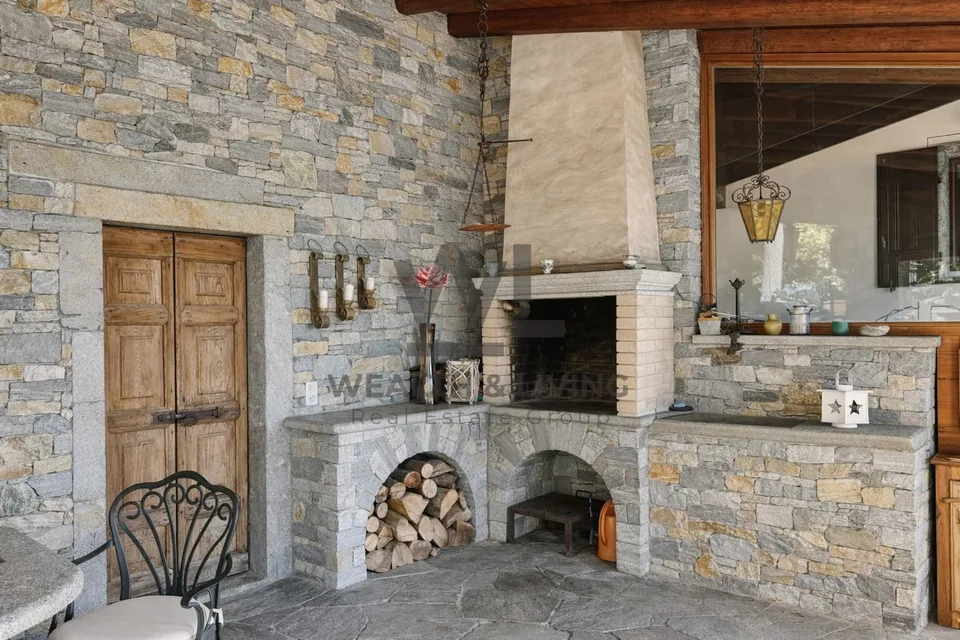 Chalet con terreno edificabile di 1387 m² e garage