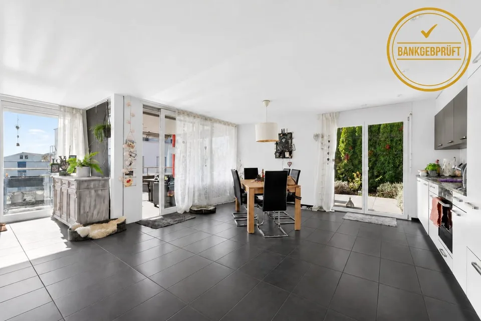 2.5-Zimmer-Gartenwohnung mit Balkon und grosszügigem Gartensitzplatz