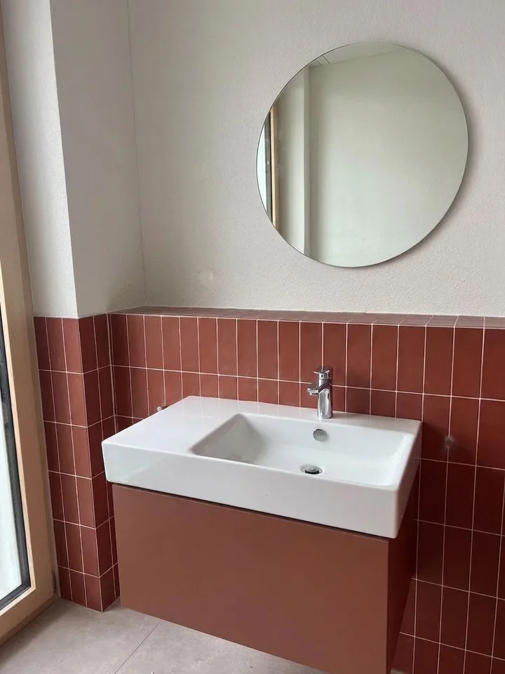 Appartement de ville 3 pièces élégant avec balcon à louer à Effretikon