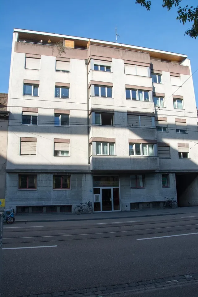 Tiefgaragenplatz nahe Messe, komfortabel - Basel Riehenring