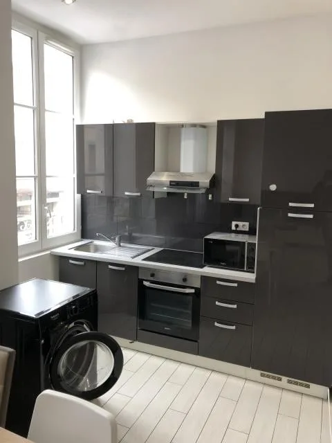 Charmant studio meublé de 45 m² à Genève – Disponible immédiatement