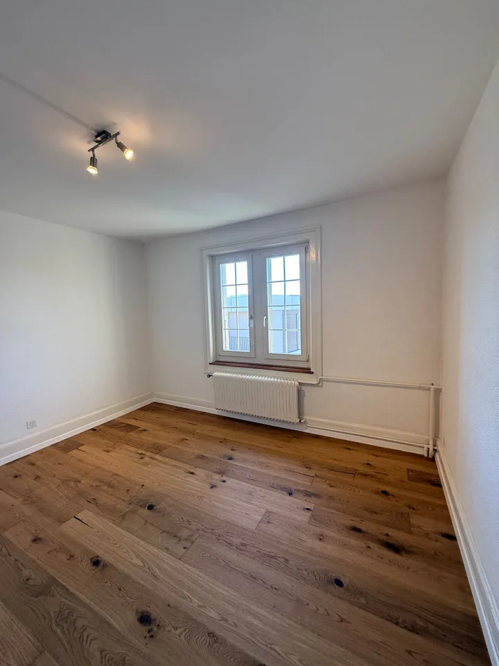 VILLARS-SUR-GLANE - RTE DE LA GLANE 109 - CHARMANT APPARTEMENT 4.5 – photo 9 sur 13
