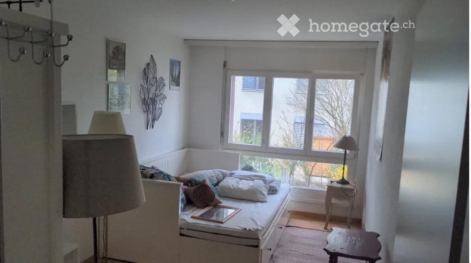 Charming, Bright, Spacious Furnished Room to Rent
