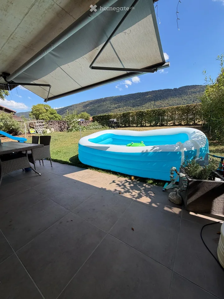 Spacieux appartement de 4.5 pièces avec jardin à Engollon