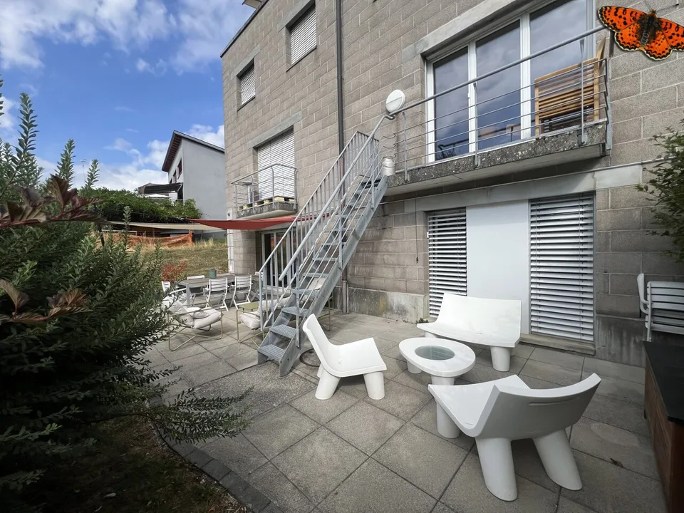 GRAND 4½ PIECES DE 150 M² - Terrasse plain-pied