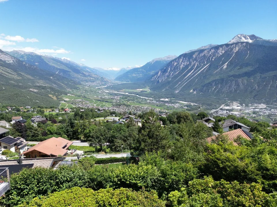 Prächtiges Chalet mit 5,5 Zimmern, 426 m2, mit atemberaubendem Blick in Mollens