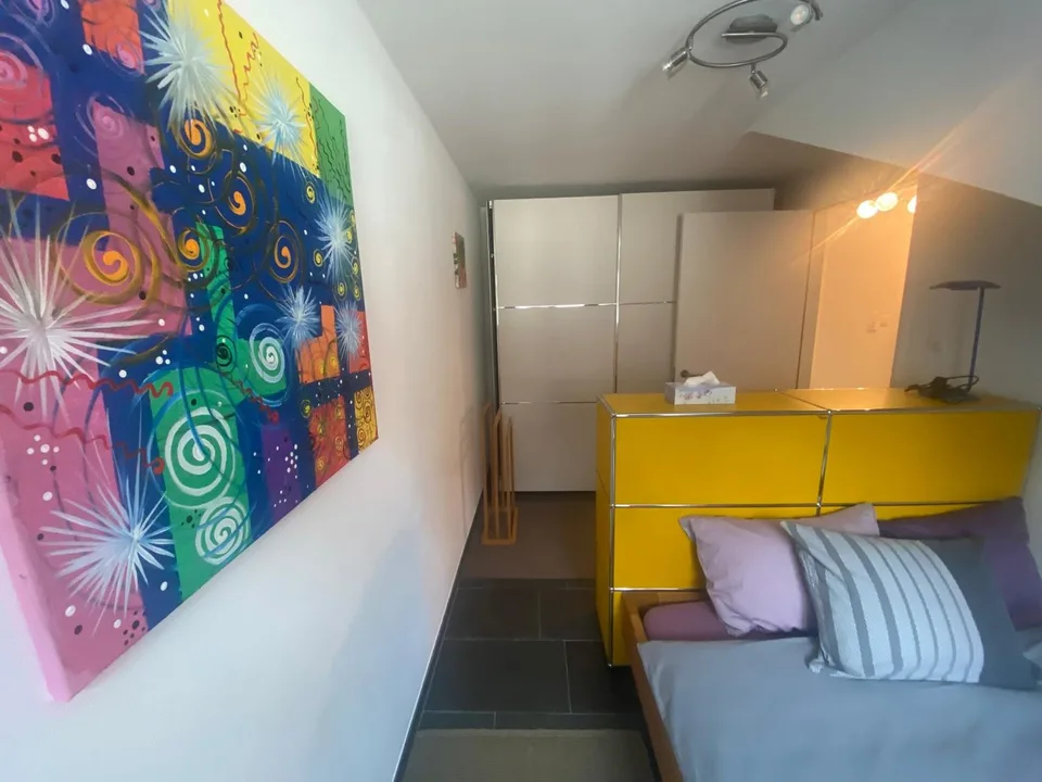 In the center with balcony and view of the old town – photo 6 of 10