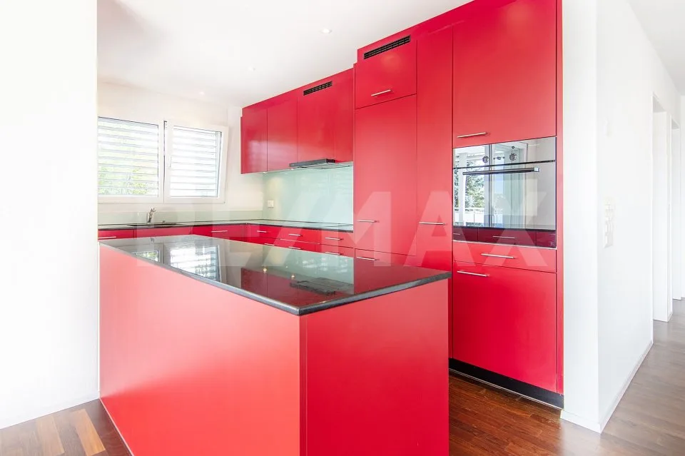 Appartement élégant, lumineux 3.5 pièces avec grande terrasse et vue panoramique sur les montagnes, 6353 Weggis LU – photo 3 sur 13