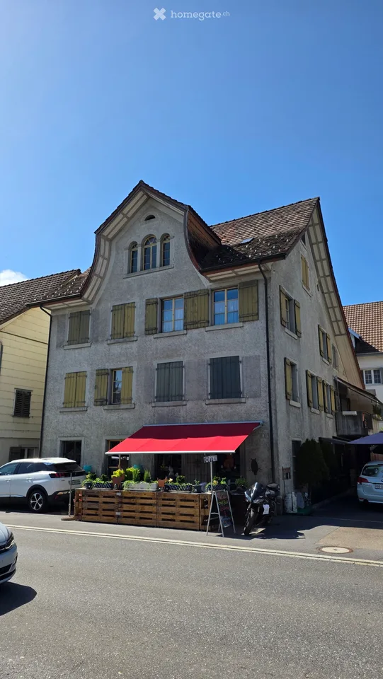 Charmante, zentrale 1.5-Zimmer-Wohnung in Neuhaus SG - Ab 1.10.2026 verfügbar