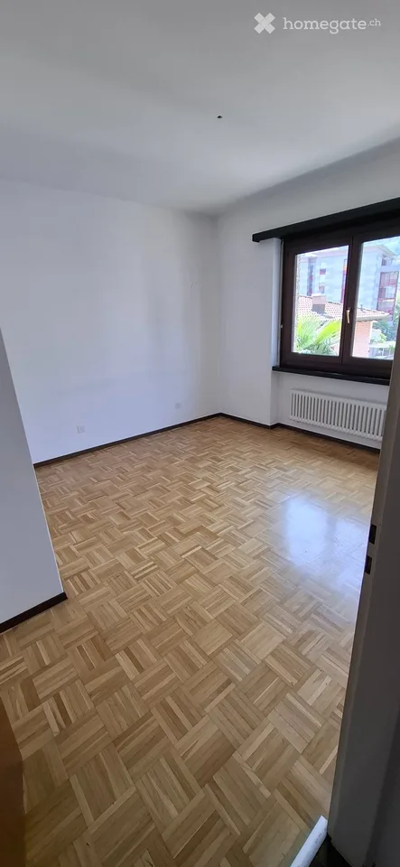Agno - geräumige 3.5-Zimmer-Wohnung mit Balkon