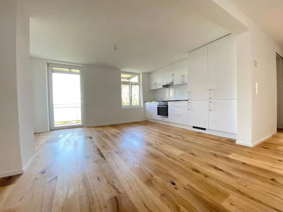 1 Zimmer Wohnung mit Balkon