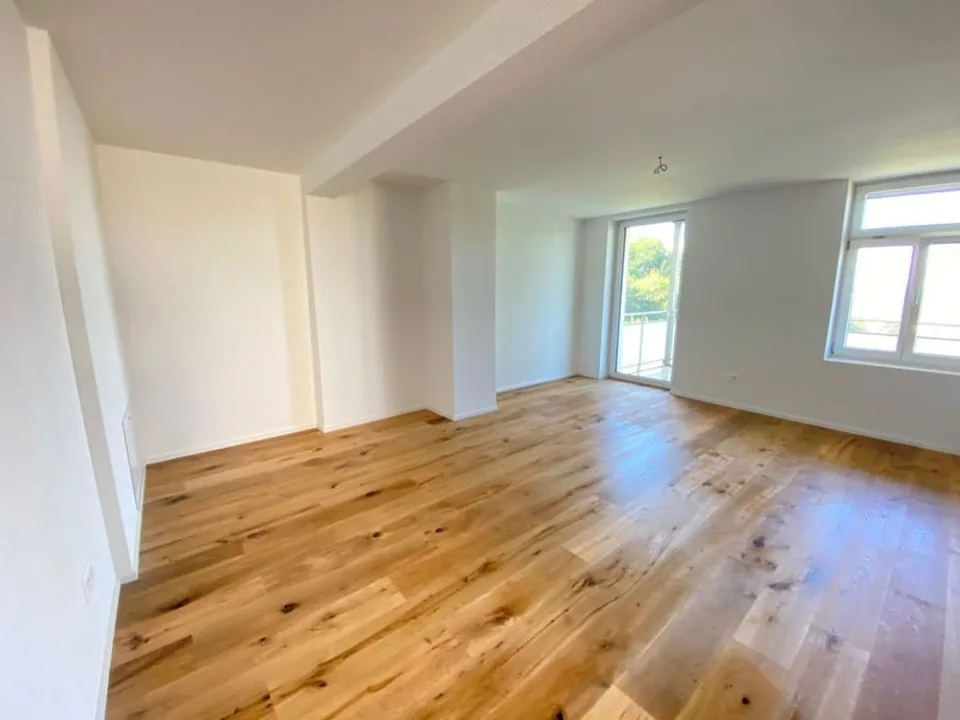 1 Zimmer Wohnung mit Balkon