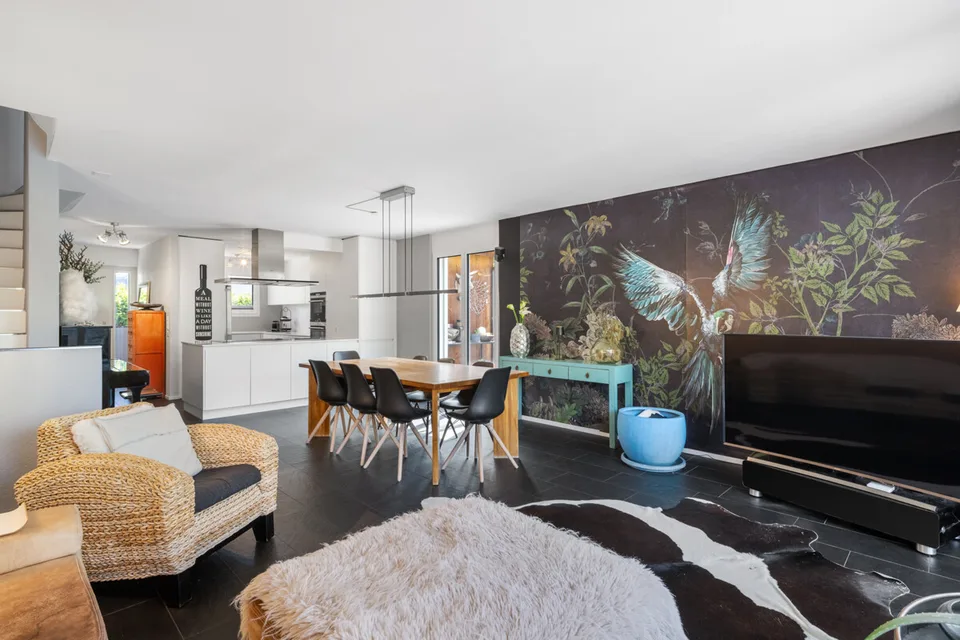 Maison mitoyenne 5,5 pièces d'environ 168 mètres carrés de surface habitable