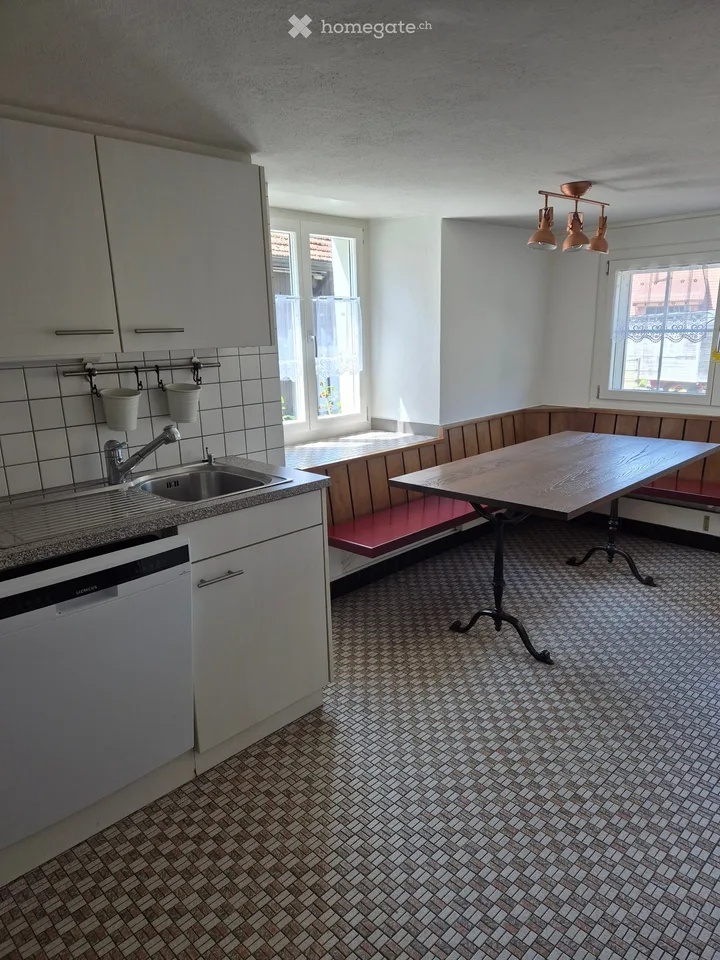 Charmantes Bauernhaus zur Miete in Bachs – 5.5 Zimmer mit Garage und Sitzplatz