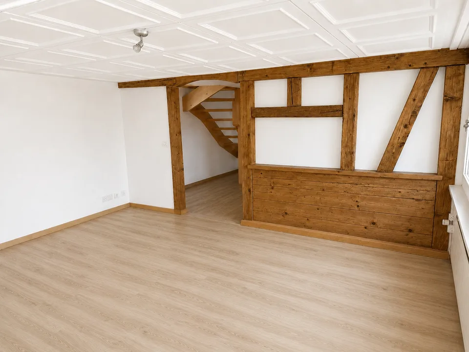 Cozy 5-room old building apartment with a room height of 2.10 m