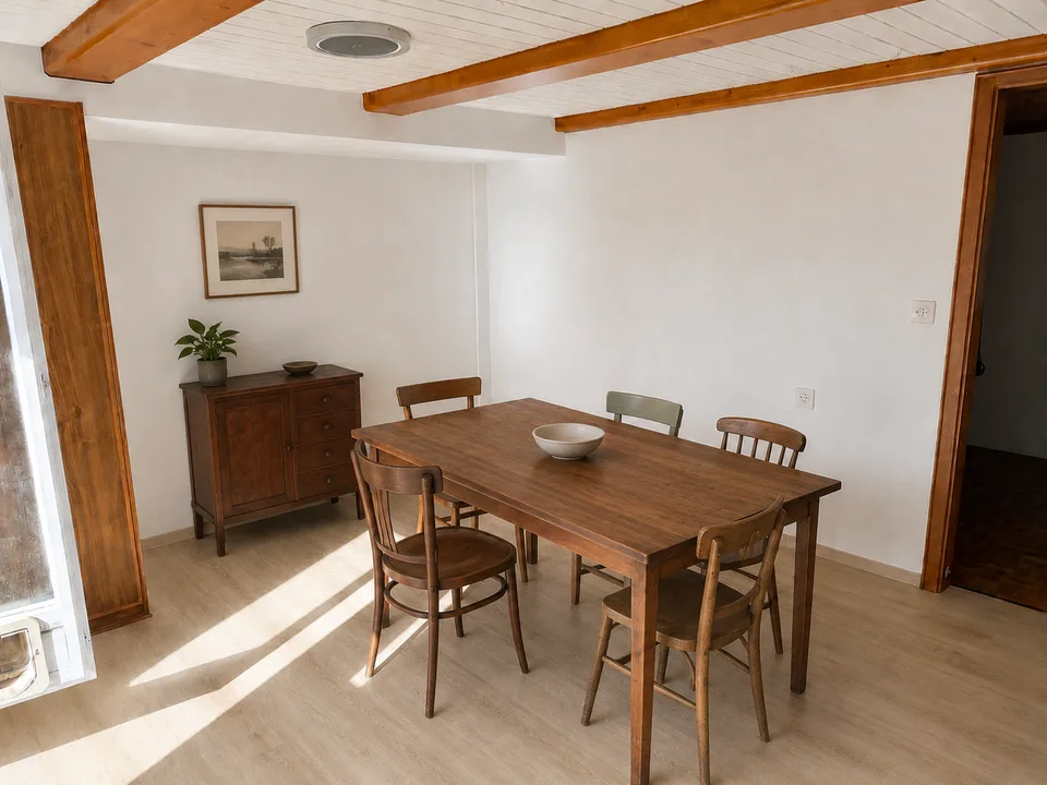Cozy 5-room old building apartment with a room height of 2.10 m