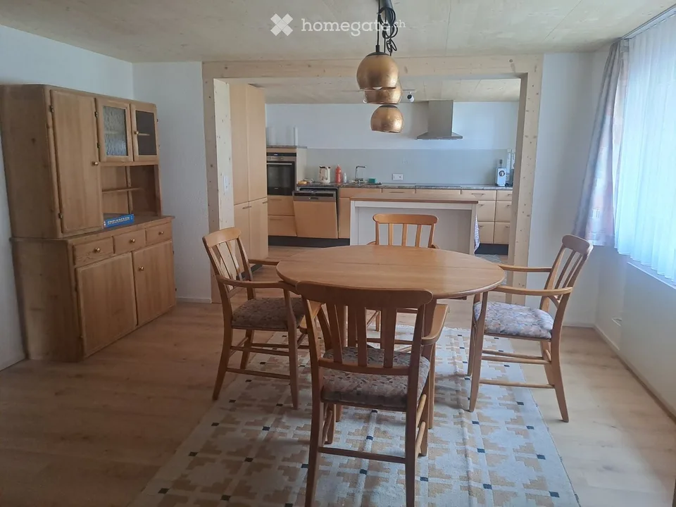 Appartement ensoleillé fraîchement rénové avec charme