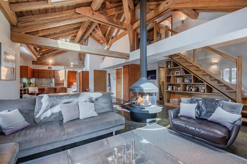 Rare duplex apartment in the heart of Argentière with panoramic views of the Mont-Blanc massif