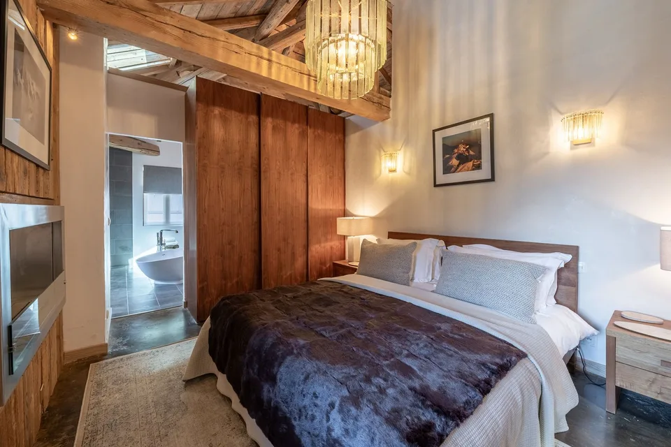 Rare duplex apartment in the heart of Argentière with panoramic views of the Mont-Blanc massif