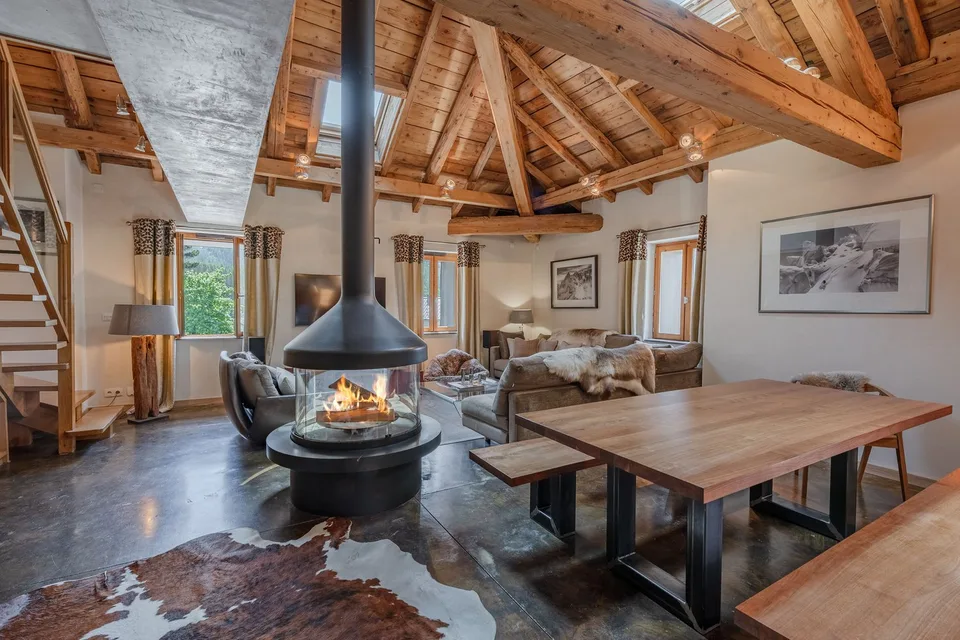 Rare duplex apartment in the heart of Argentière with panoramic views of the Mont-Blanc massif