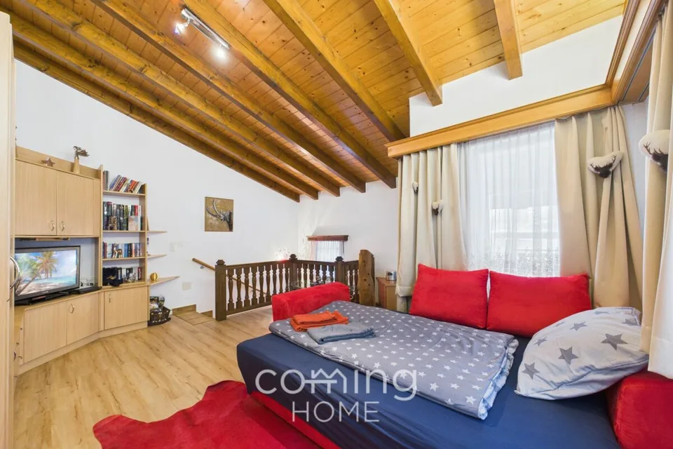 A retreat in the Saas Valley - a stylish house with panoramic mountain views in peaceful Eisten