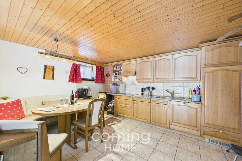 A retreat in the Saas Valley - a stylish house with panoramic mountain views in peaceful Eisten
