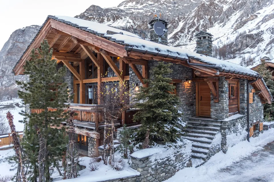 Magnificent 5-room chalet in Val d'Isère