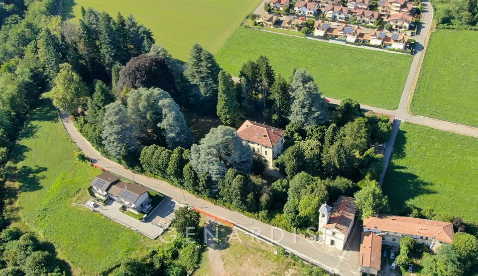 Faszinierende historische Villa von 1850 in unmittelbarer Nähe zur Schweiz