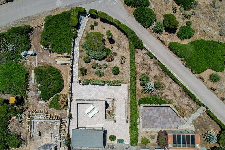 Stupenda villa con vista mare, circondata dalla natura