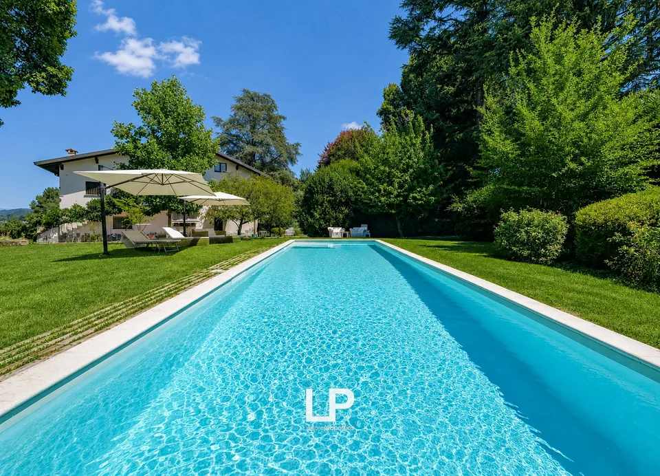 Villa im Stadtzentrum mit Pool und historischem Park und Blick auf den Fluss T – Foto 9 von 13