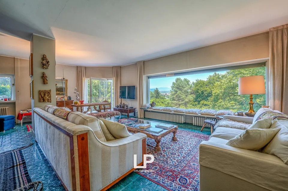 Villa im Stadtzentrum mit Pool und historischem Park und Blick auf den Fluss T – Foto 13 von 13