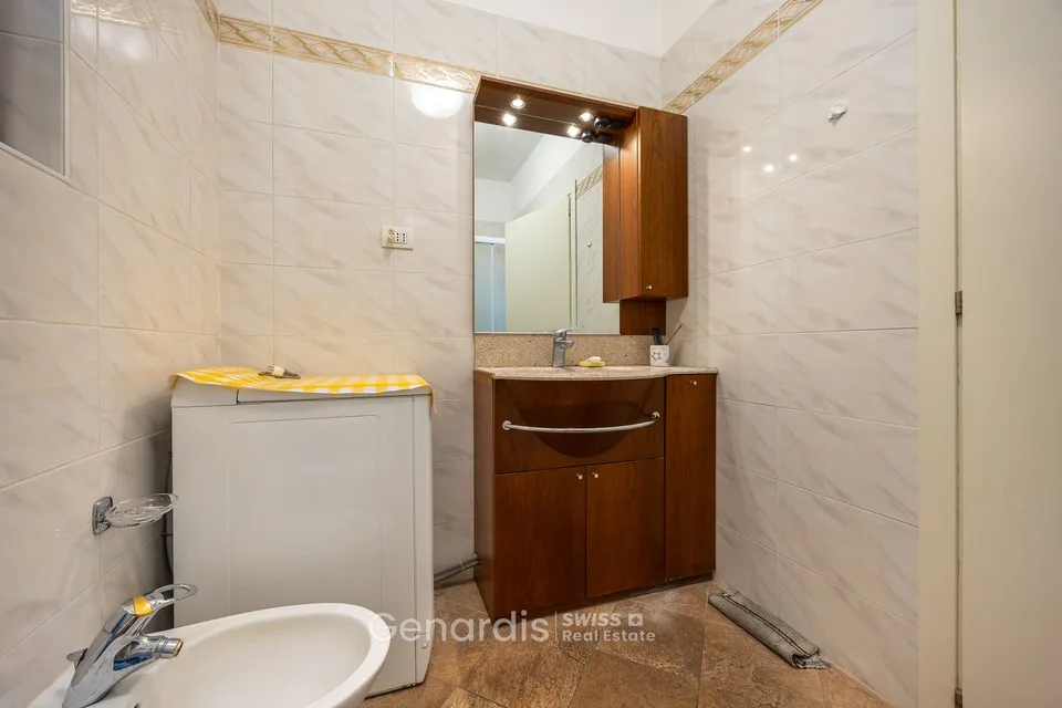 Elegantes Apartment mit 3 Räumen und Seeblick in Campione d'Italia