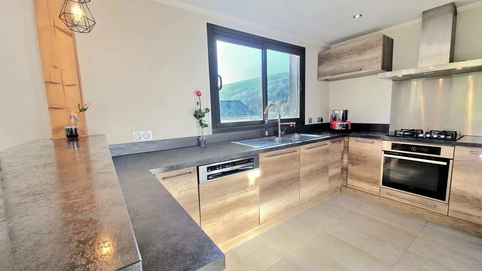 Geräumiges modernes Chalet T9 in Mijoux