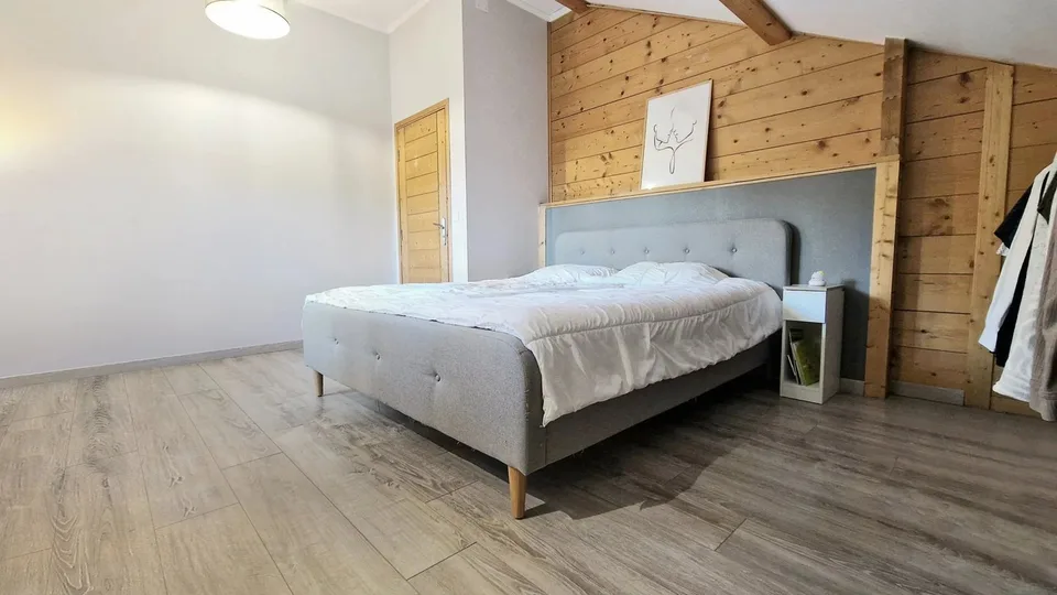 Geräumiges modernes Chalet T9 in Mijoux