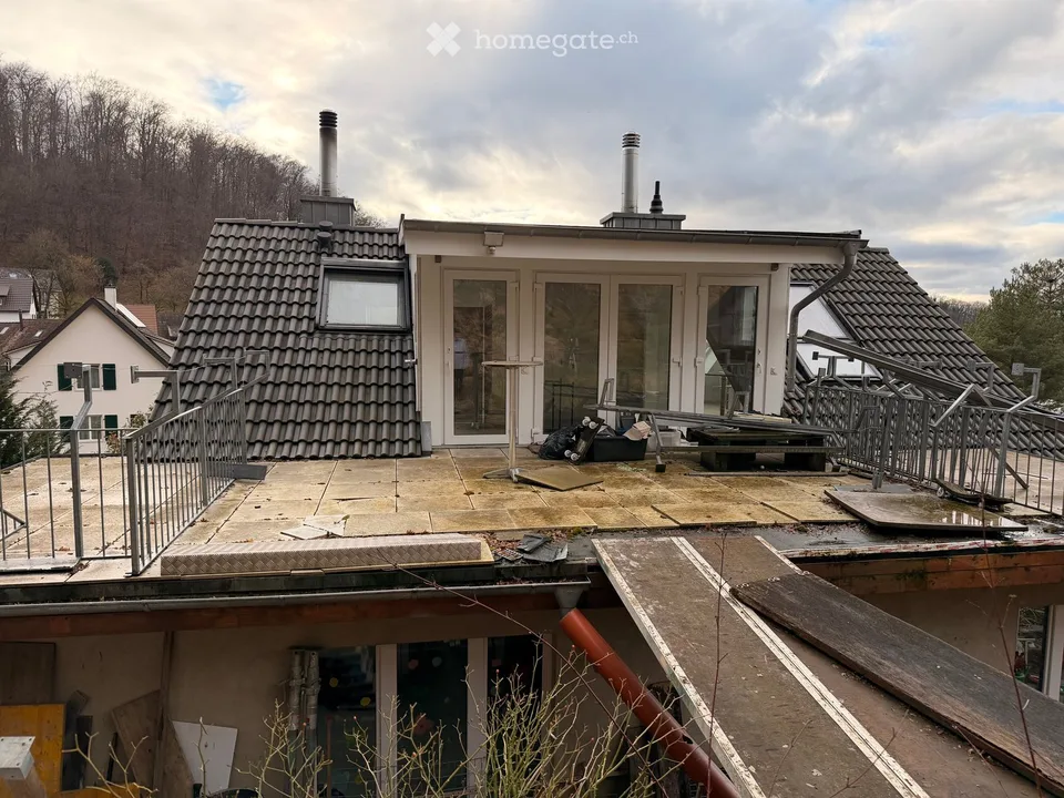 Spacious 9-room multi-family house (also usable as a single-family house) in a quiet location in Bettingen