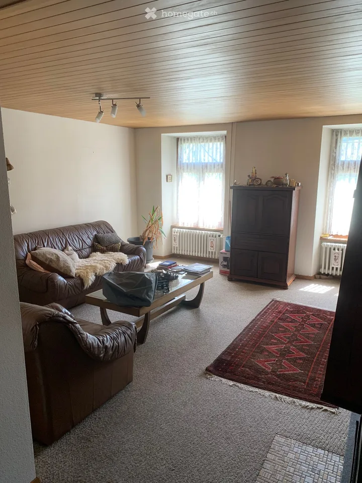 Historisches 5.5-Zimmer-Reiheneinfamilienhaus in Mitlödi