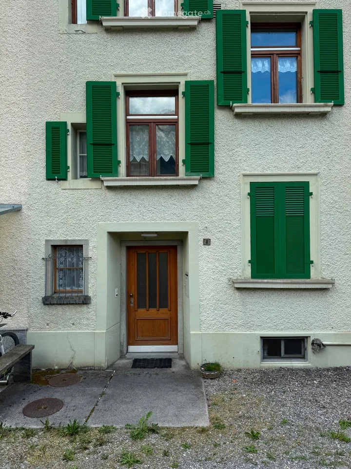Historisches 5.5-Zimmer-Reiheneinfamilienhaus in Mitlödi