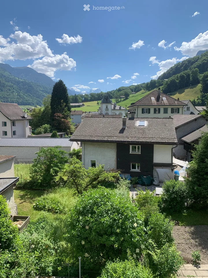 Historisches 5.5-Zimmer-Reiheneinfamilienhaus in Mitlödi