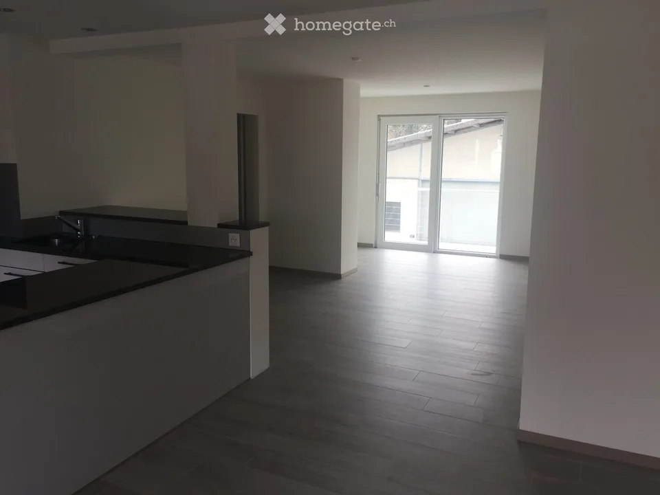 Bright 2.5-room apartment with balcony in Birsfelden – available from September 2026