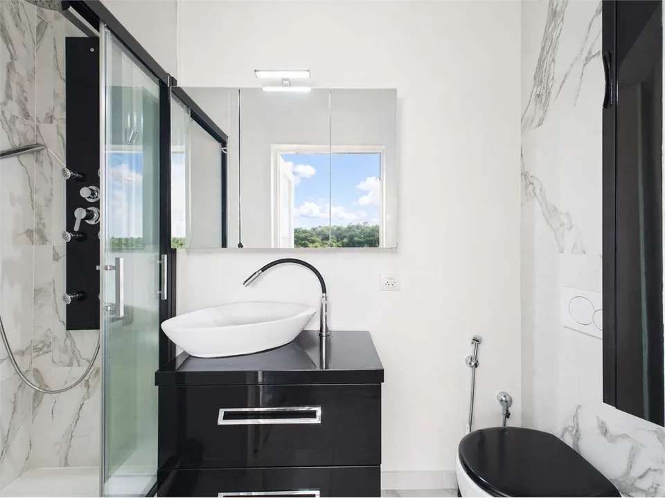 Spacious 4.5-room apartment in Balerna renovated