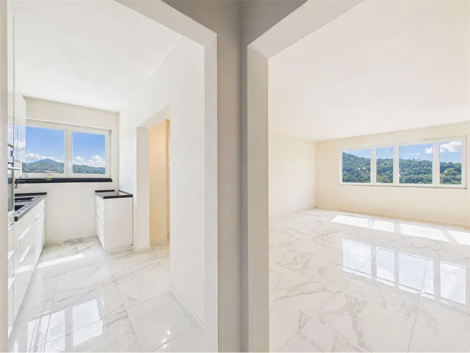 Spacious 4.5-room apartment in Balerna renovated