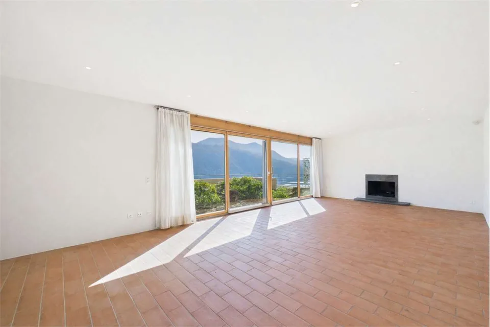 Villa lumineuse de 5.5 pièces avec vue sur le lac